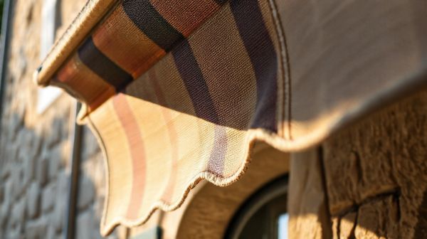 Guida alle ombrière provenzali: qualità e design con tela ultra densa