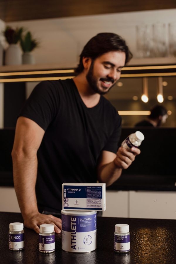 Proteine isolate: l’essenza della purezza nutrizionale per chi punta in alto